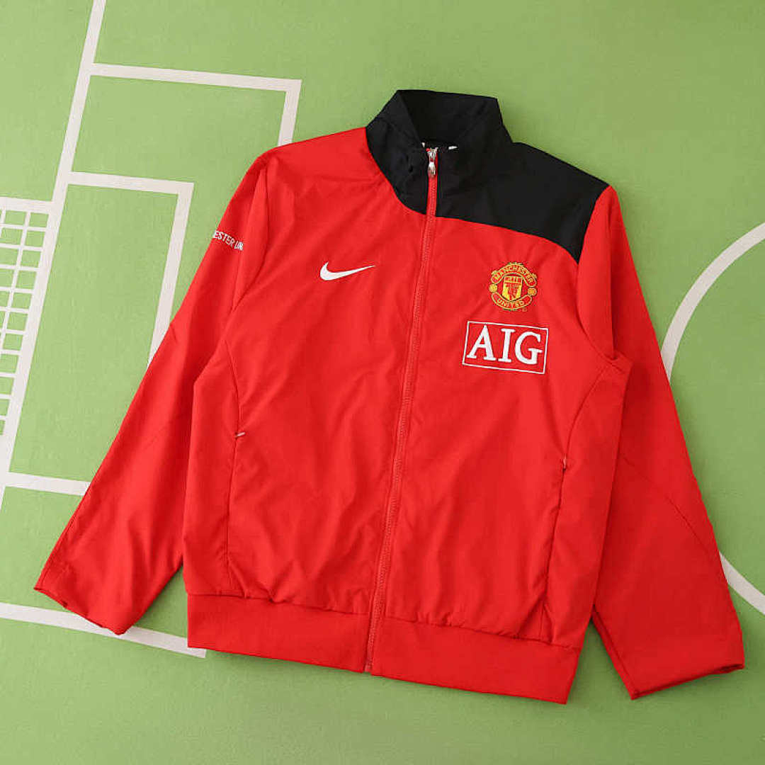 2526 Manchester United F.C. retro windbreaker